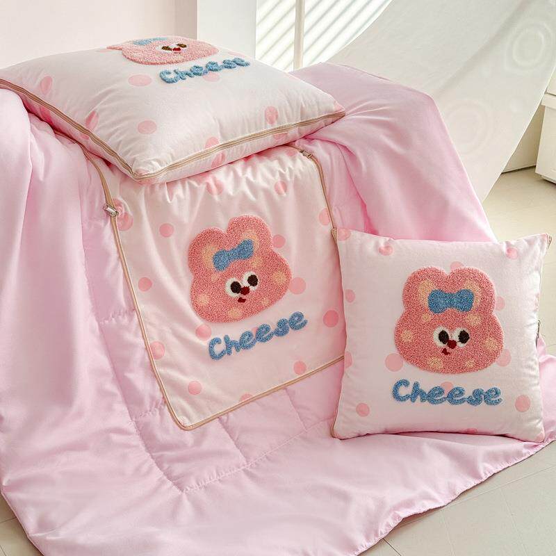 202新款亲肤舒适午春日宠毛巾绣抱枕被二合一5两JDX用萌车载睡靠