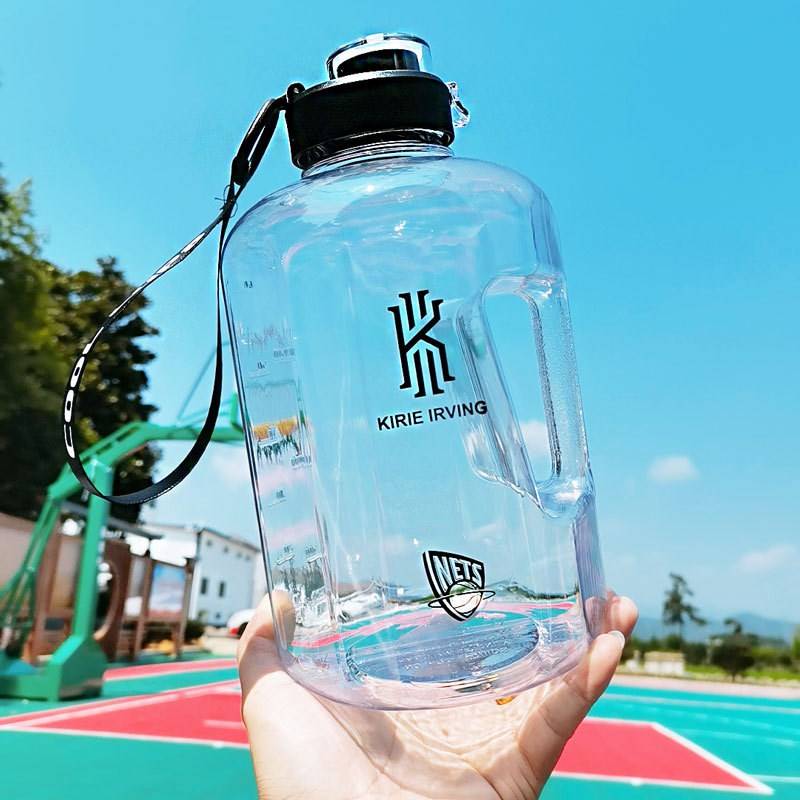 球星吨吨桶提绳塑料健身水壶大容量水杯运动杯大号户外吨吨杯