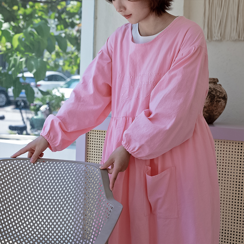 高颜值罩衣女新款工作服超好看的围裙厨房家用2024新款春秋款