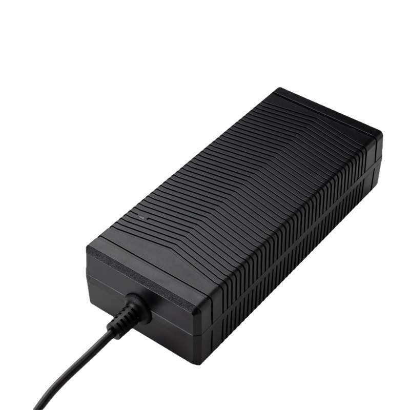 14.6V18A充电器CCC UKCA CE UL PSE认证4串LiFePO4铁锂电池充电器