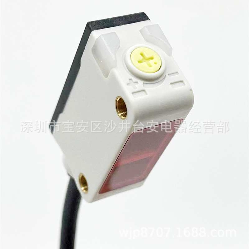 原装兰宝PSE-YC25DNBR-ZS背景抑制开关NPN直流3线25cm光电传感器