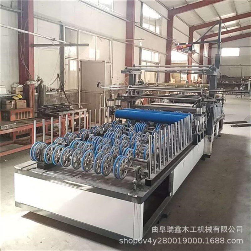 护墙板包覆机竹木纤维集成墙板覆膜机各种装饰条包覆机