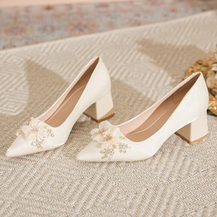 女2024新款 软底不累脚晚晚鞋 大码 春款 单鞋 女鞋 粗跟尖头法式