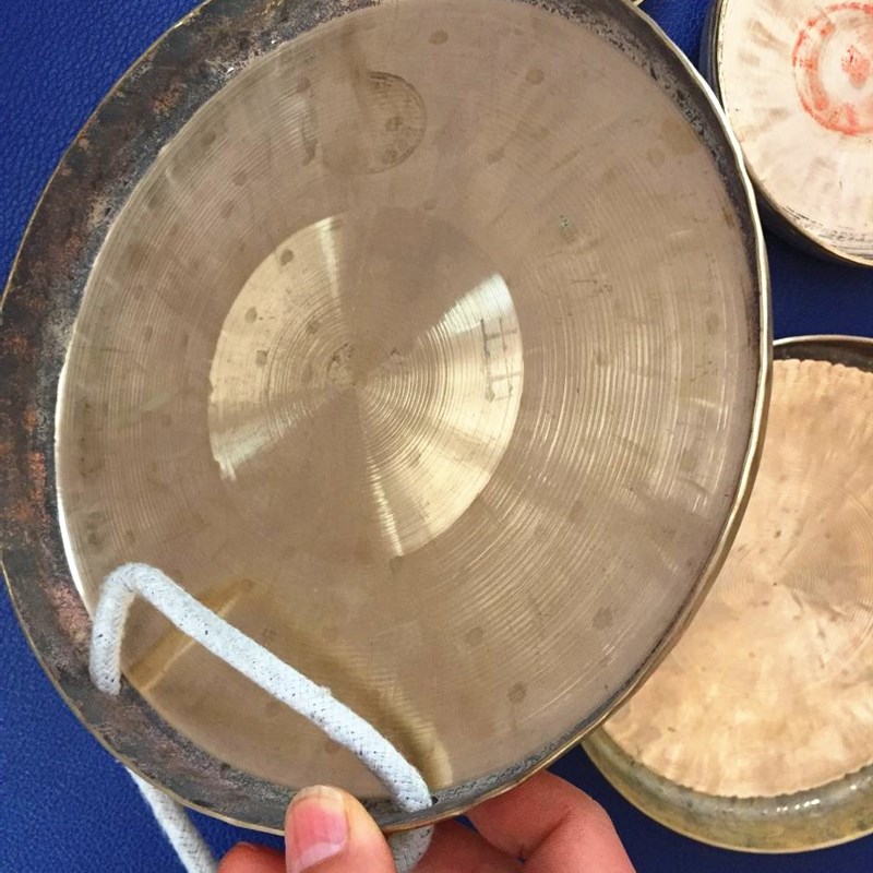 川剧马锣  道场马锣    云锣    月锣  当锣  响铜锣  青铜马锣