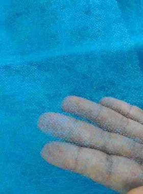 9克裁隔层纺1粘无纺布1宽.6m幅500床m长裁床隔层蓝色白色