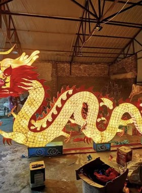 大型不锈钢龙雕塑商场大厅中庭空中艺术装置铁艺镂空发光龙灯定制
