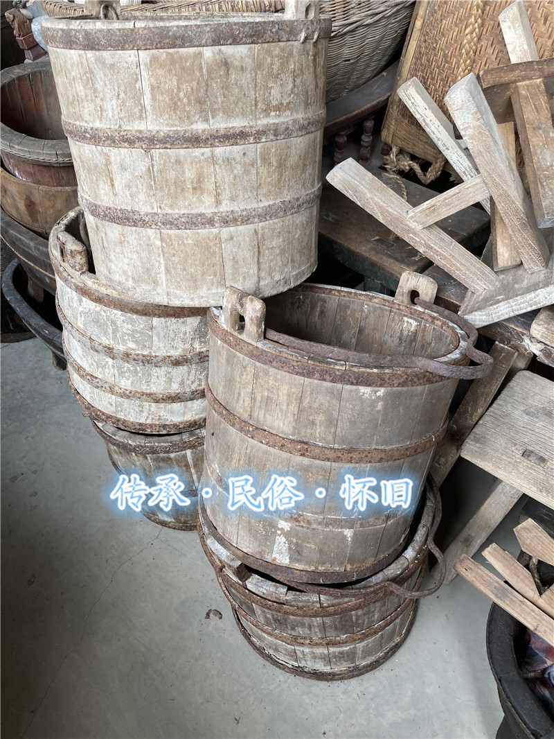 民俗老物件古代木桶老水桶怀旧辘轳木水桶水井辘轳架木盆旧木花盆