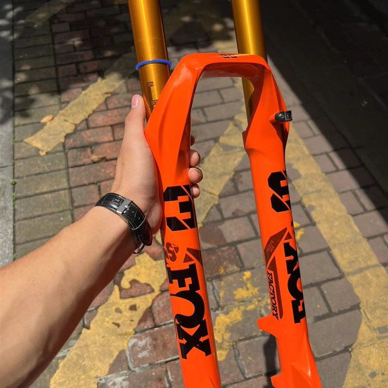 玛卡威前叉32 34 36管径t100~180行程减震山地车2627.5 29寸气压图片