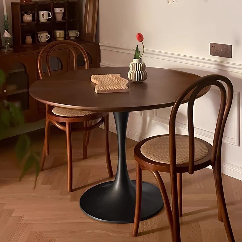 郁金香复古实木圆桌小户型接待洽谈休闲桌子阳台家用胡桃圆形餐桌