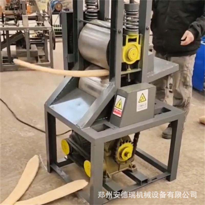 老丝瓜络压片机 操作简单丝瓜网挤扁机 家用电丝瓜瓤挤压成片机器