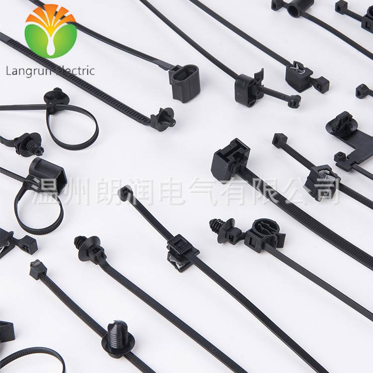 带杉树头和圆盘的汽车固定扎带 156-01399/156-01252/T120IFT9