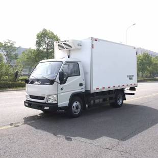 江铃顺达小卡冷藏车 122马力 2.8L五十铃493柴油发动机