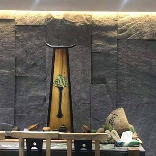 麻黑黑火烧板石材芝麻沿石花路69岗岩石芝材厂家地铺板芝麻黑价格