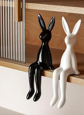 坐姿长耳兔子摆件轻奢高档电视柜玄关客厅样板房装饰品乔迁小摆设