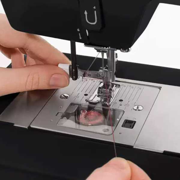 SINGER胜家黑色款4432多功能家用台式小型缝纫机吃厚胜家缝纫机