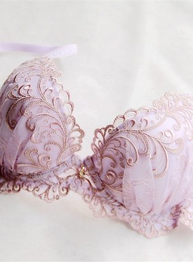 日系  羽~少女甜美薄杯聚拢单文胸70B70C75B75C75D