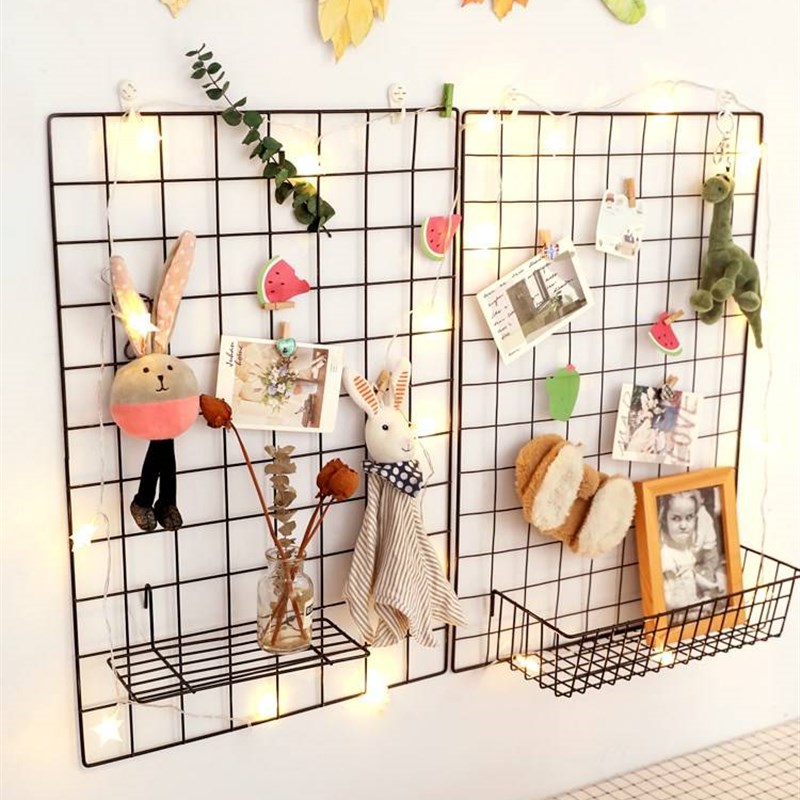 娃娃收纳墙上布偶收纳架照片挂墙网格挂网置物架公仔置物架免打孔