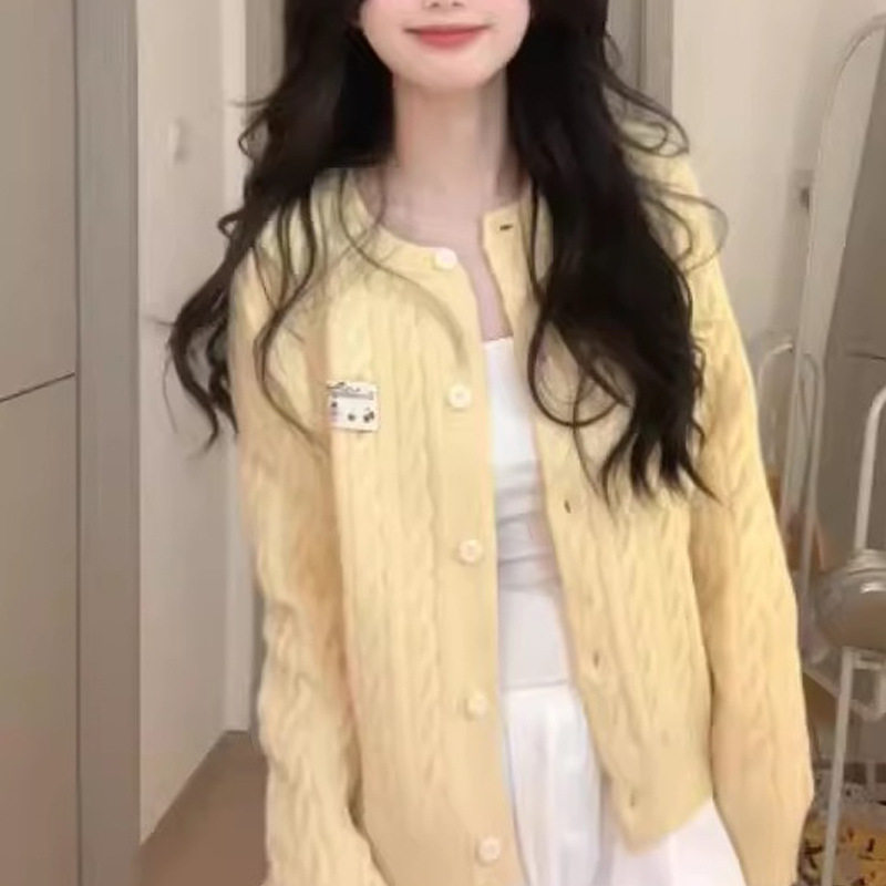 韩系复古减龄麻花针织系扣开衫女时髦气质百搭长袖外穿毛衣上衣潮