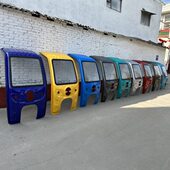 摩托三轮车专用车棚雨蓬一体冲压成型加厚铁皮车棚双灯三轮车棚