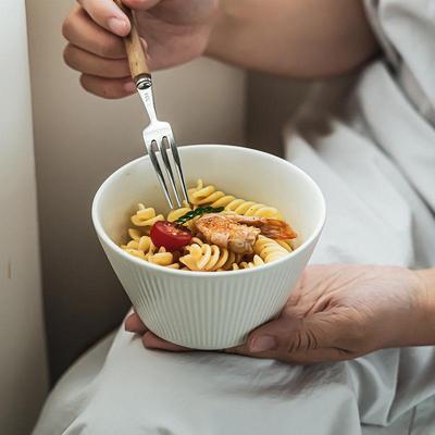 好看的陶瓷碗家用斗笠碗装泡面面碗米饭碗日式北欧西餐浮雕微瑕吃