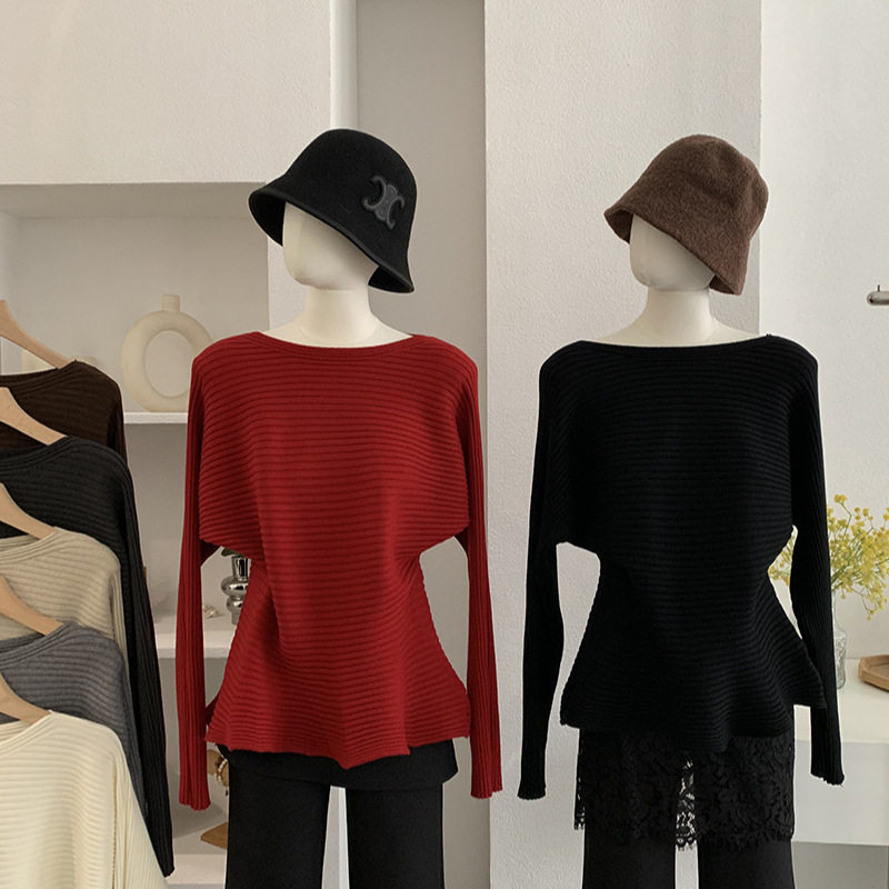 茉莉家 实拍一字领纯色坑条蝙蝠袖纯色鱼尾荷叶边下摆收腰针织衫