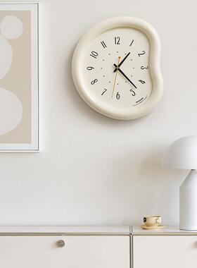 woom屋TYOS419准奶0油风钟表挂钟客厅224新款简约艺术创意z时o钟