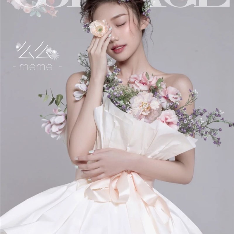 新款儿童摄影服装大女孩花束主题服饰影楼宝宝拍照花朵花束道具