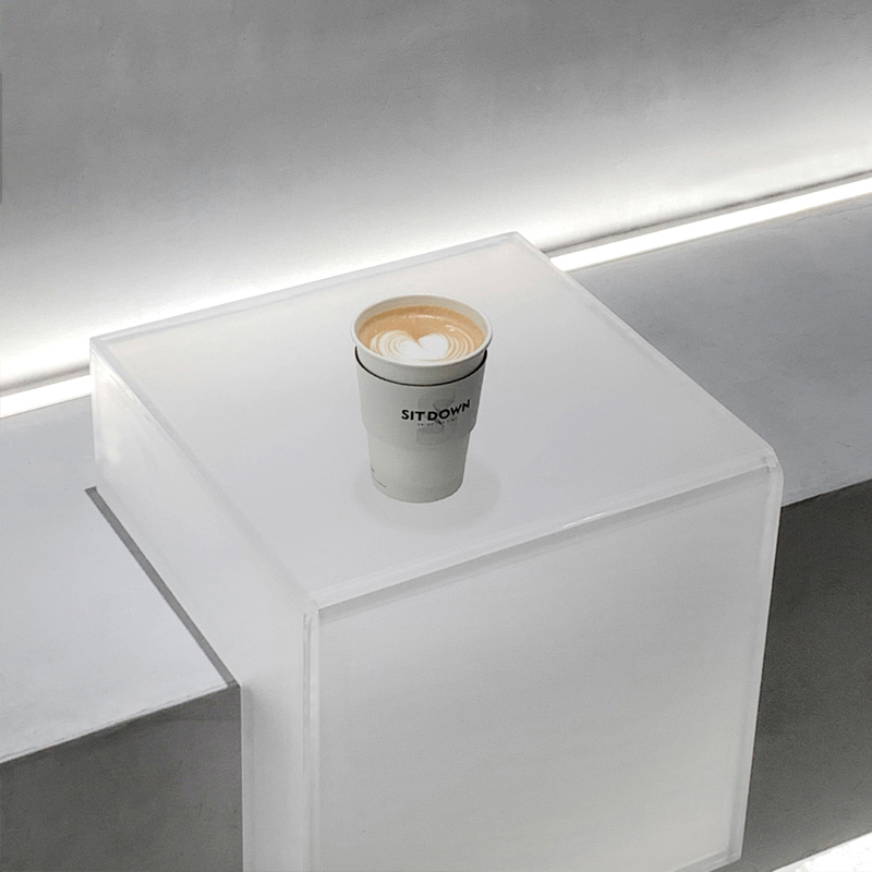 服装店装饰道具橱窗彩色亚克力展示架L形盒子ins咖啡店桌面展示台