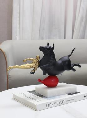 属北欧创意抽象金牛冲天动雕塑摆件客气物厅玄关电视柜1413家居装
