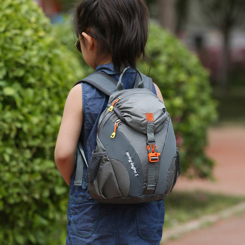 2024新款幼儿园小书包女儿童春秋游小背包轻便旅行包户外双肩包男