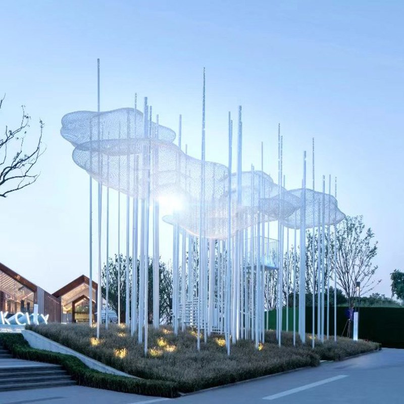 不锈钢云朵雕塑镂空动物编织抽象人物定制简约公园售楼部落地摆件