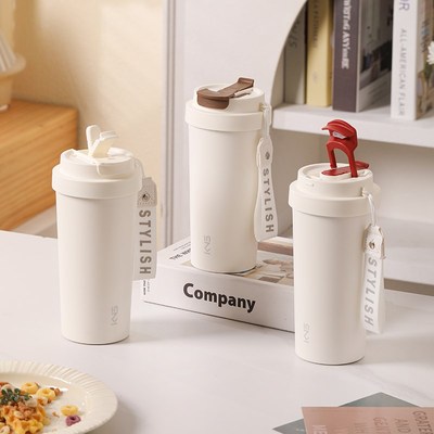 陶瓷内胆大容量保温杯男女个性咖啡杯高颜值带吸管带提绳随手水杯