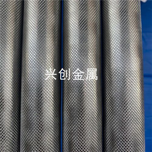 45号钢 303 304不锈钢滚花棒 网纹棒 拉花直纹 易车铁压花圆钢棒