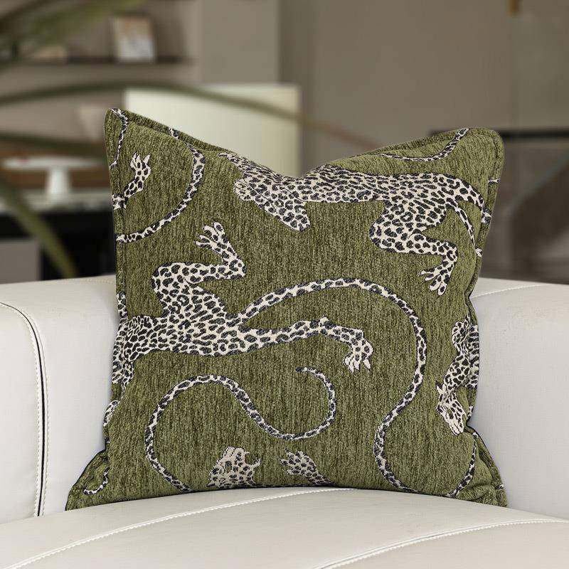 法式轻抱枕高级感古绿靠枕YFQ客厅沙发靠垫中古奢风样子板间复豹