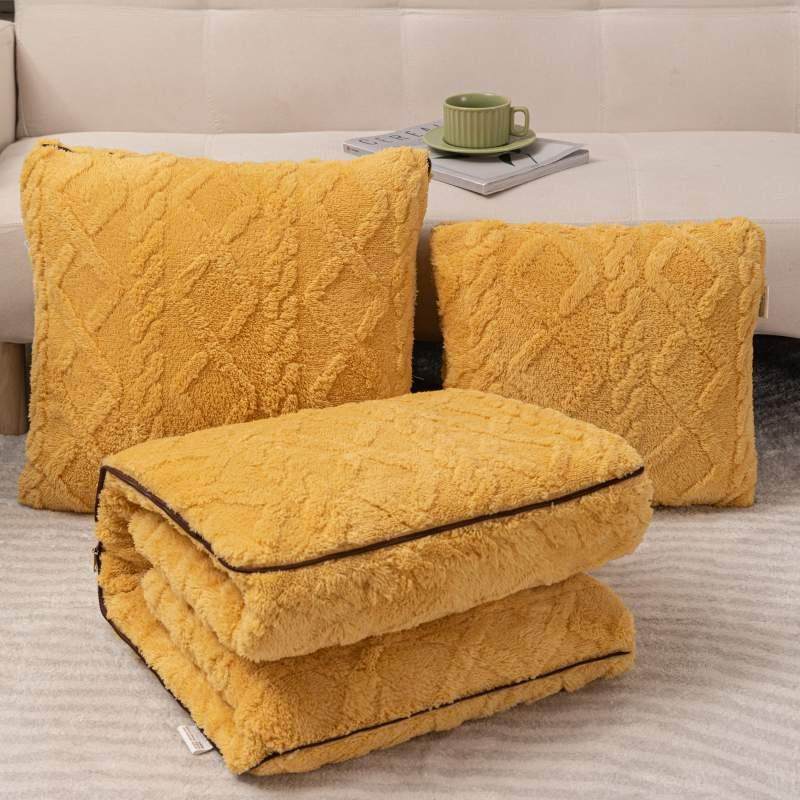 冬枕季加厚两塔芙蓉绒抱被子用可枕爱靠二合一午AAA6642睡枕头汽,居家布艺,抱枕被,淘宝优惠券,粉丝福利购,淘宝优惠卷