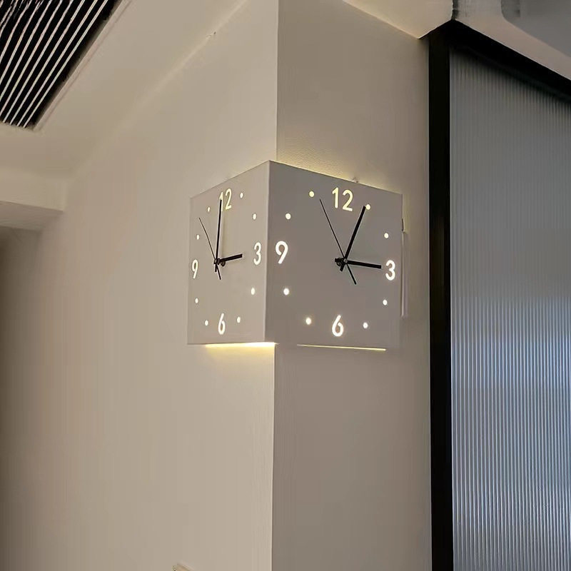 风转角双面钟挂客厅创意简约现代时钟表免打孔静音两面钟表