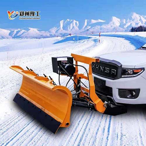 车载式除雪环卫车皮卡装载机装雪机推雪机扫500设备清雪改滚刷推