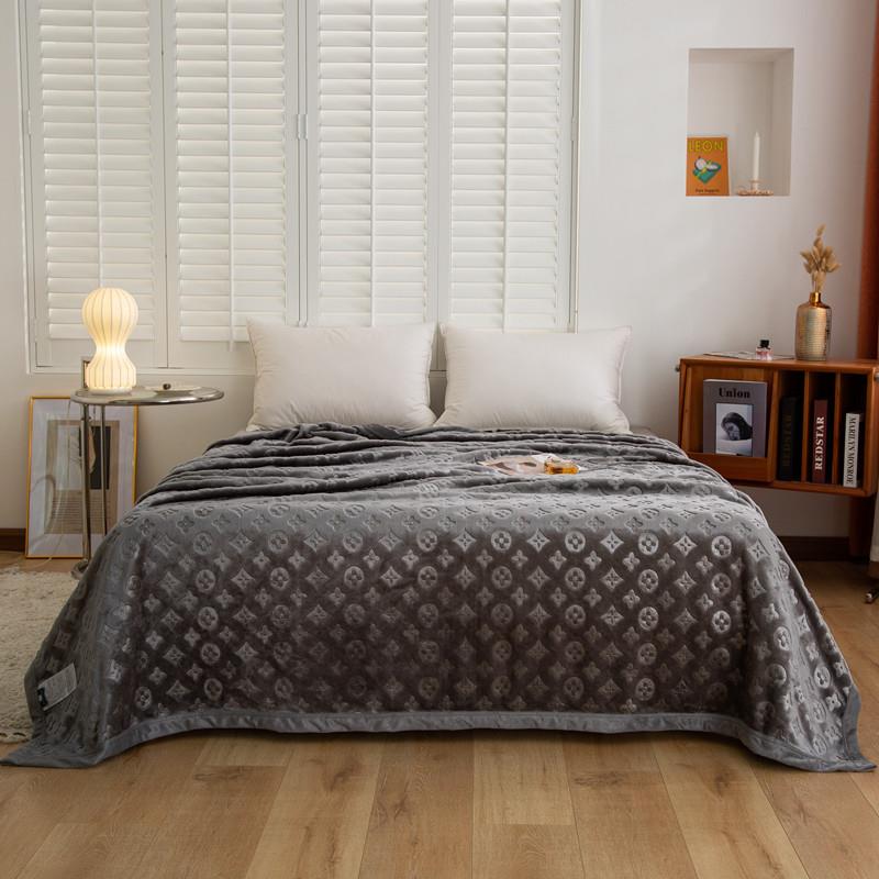 2024新款400克3D压花立体毛毯纯色LOGO毯子绒毯加厚