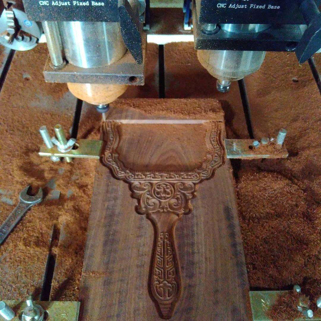 1325真空吸附木工雕刻机 塑料板雕刻机 电脑数控切割打孔雕刻机