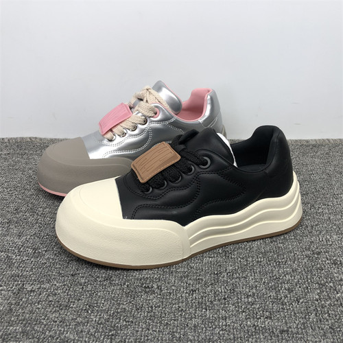 品牌撤柜板鞋休闲真皮清仓处理