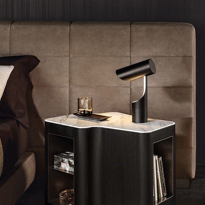 后现代五金客厅创意台灯个性艺术黑色床头卧室书房设计师简约台灯