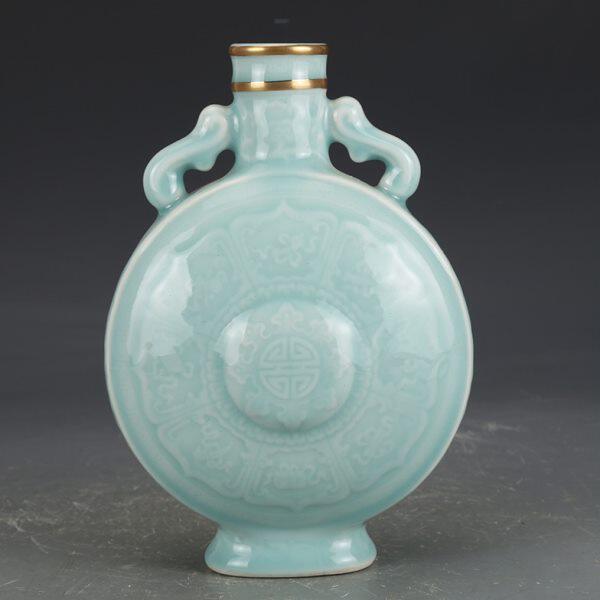 大清乾隆豆青釉描金扁瓶古董古玩收藏品老物件瓷器摆件