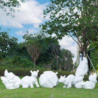 景观公园造景几何摆件陈玻璃外公松鼠雕塑景美玻璃钢抽象钢花户外