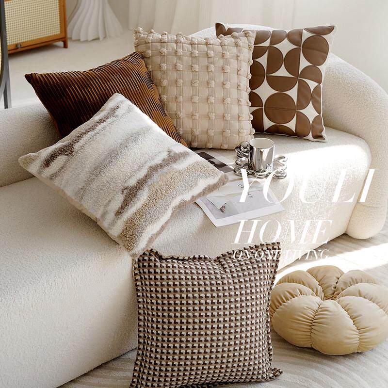高级感法式咖色棕色抱枕套侘寂风C靠枕现代简约客厅沙发靠垫民宿