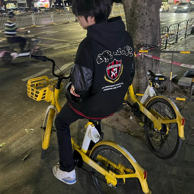 美式字母刺绣棒球服外套男春秋新款高街拼接PU皮袖子夹克男小个子