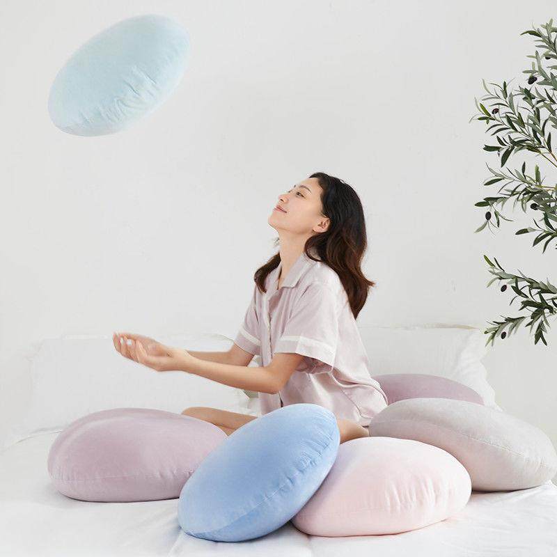 20办0062ins2新款简约时尚抱枕圆形靠靠枕礼品家公室腰空气柔软坐