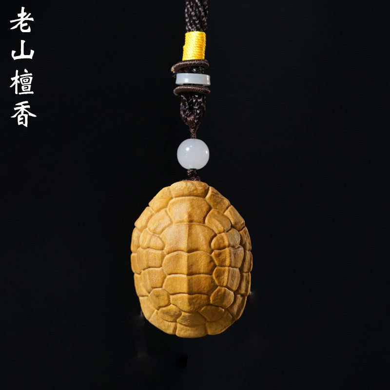 印度老山檀香木雕富甲天下文玩手把件雕刻工艺品随身挂件龟壳摆件