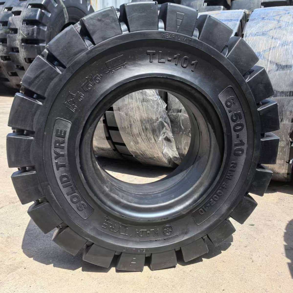 供应3吨合力杭叉龙工叉车配套轮胎650-10/28x9-15实心轮胎加强型