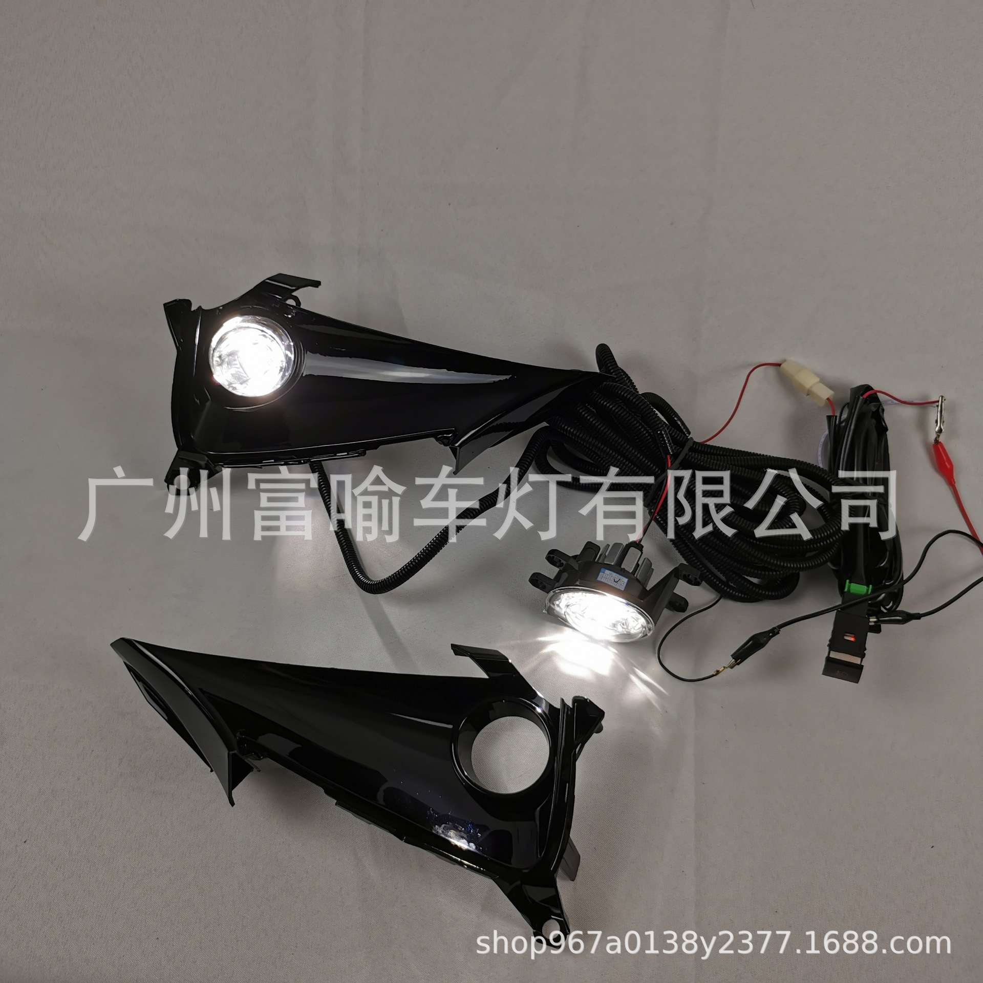 厂家直销2019款卡罗拉掀背版雾灯总成 两厢卡罗拉前雾灯总成