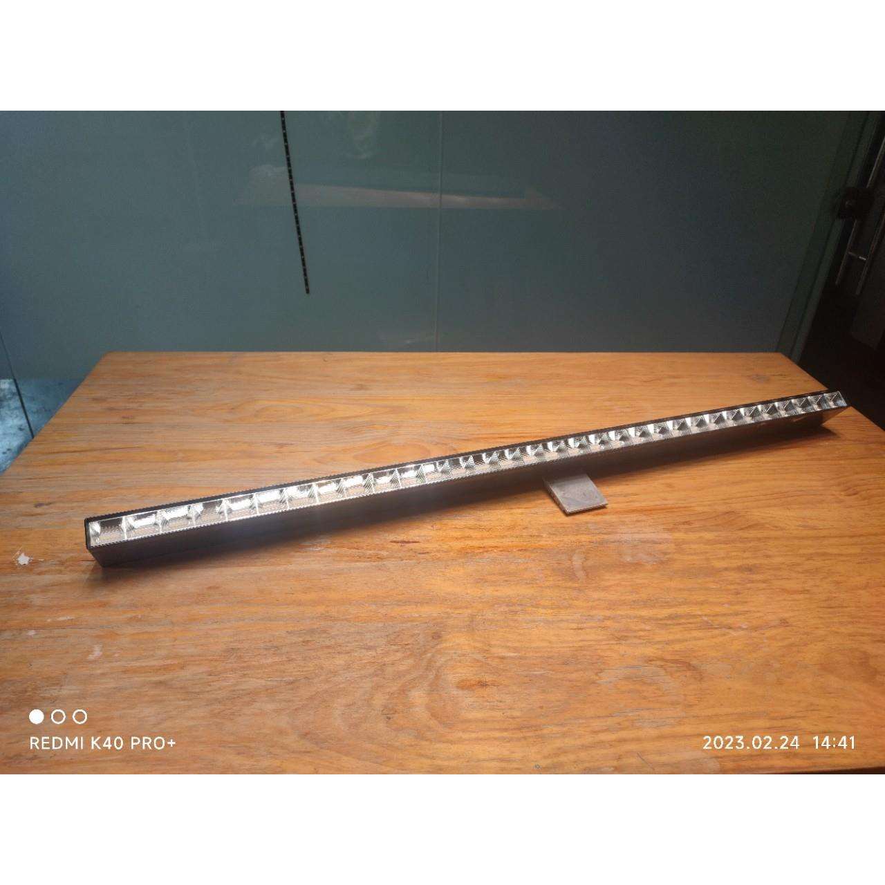 led办公线条防眩格栅灯UGR19厂家值供高端写字楼一字灯商店吊线灯